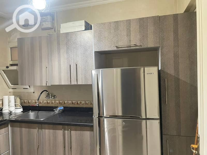 10 bb352821-86c7-459e-9d23-9645e4629b9d. jpg