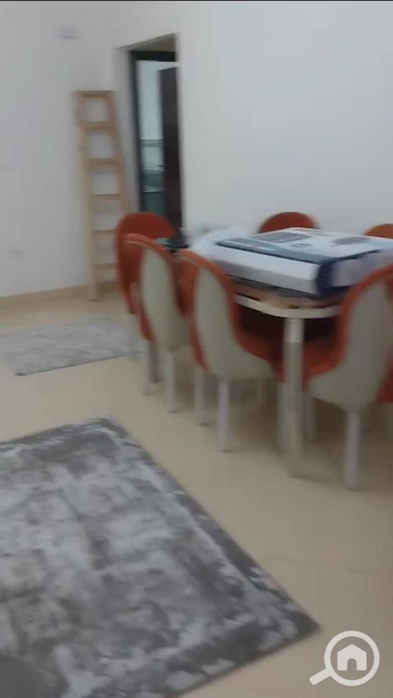 4 899eacc2-271d-4b96-a74d-4646848f7dcc. jpeg