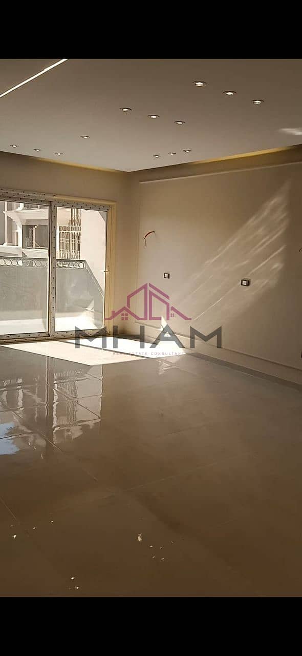 3 photo_6026175378327538620_y. jpg