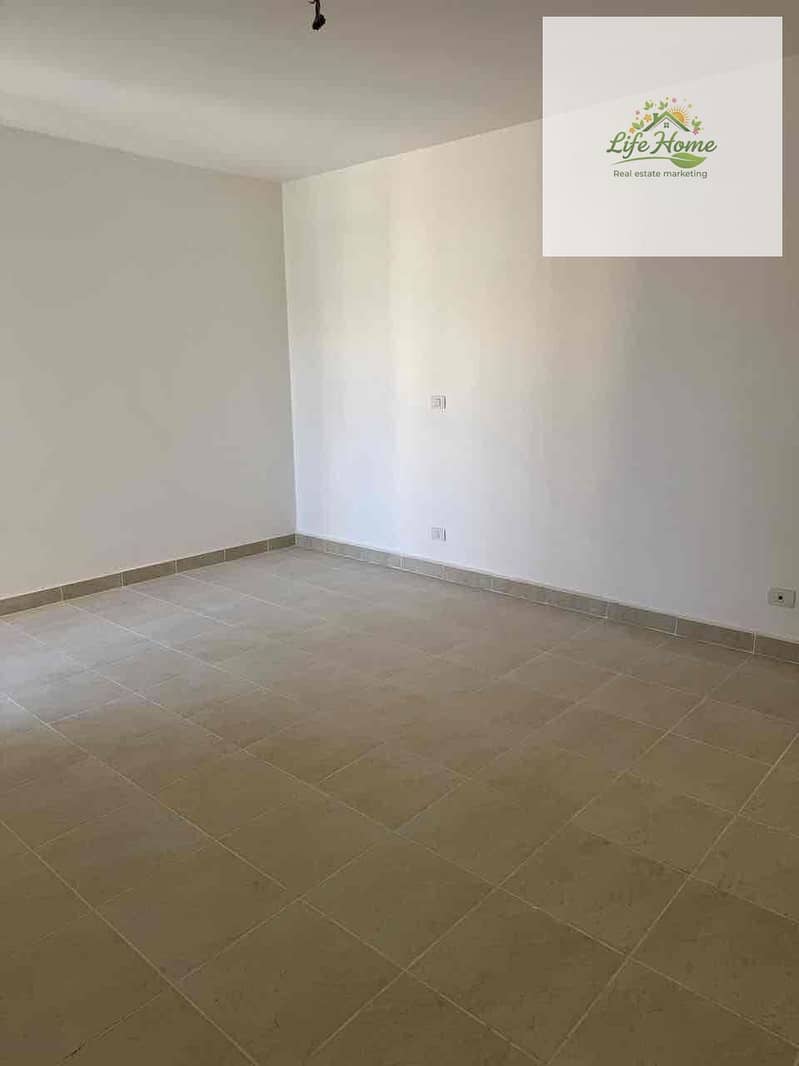 14 af257ac3-a207-4b49-bd5e-2e871e2e6be6. jpg