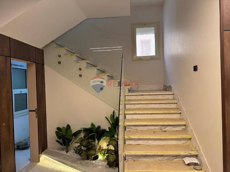 4 WhatsApp Image 2026-01-22 at 12.40. 12 PM (2). jpg