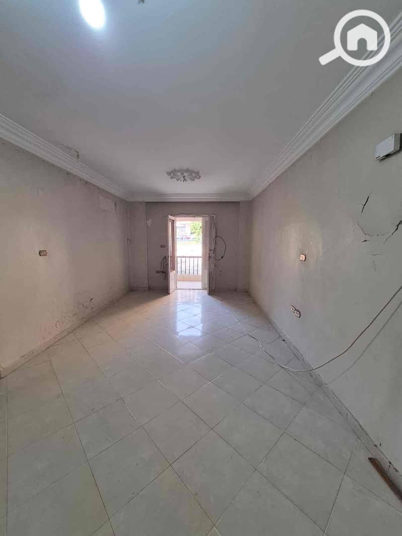 4 4b77f72d-f25f-4042-ba08-46f1f267f924. jpg