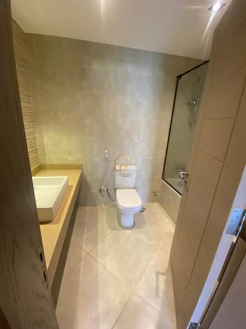 10 WhatsApp Image 2025-09-03 at 3.33. 53 PM. jpeg