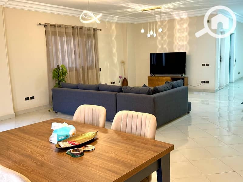 3 fc9d24b6-ab2a-425a-bd7c-e7d78627c2ea. jpeg