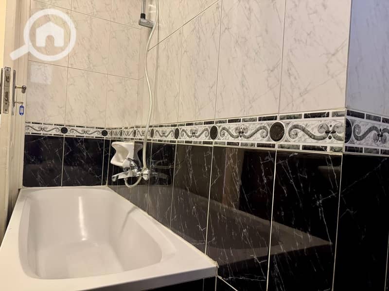 9 54cd2854-5ebb-4655-8d64-8d14d61faf87. jpeg