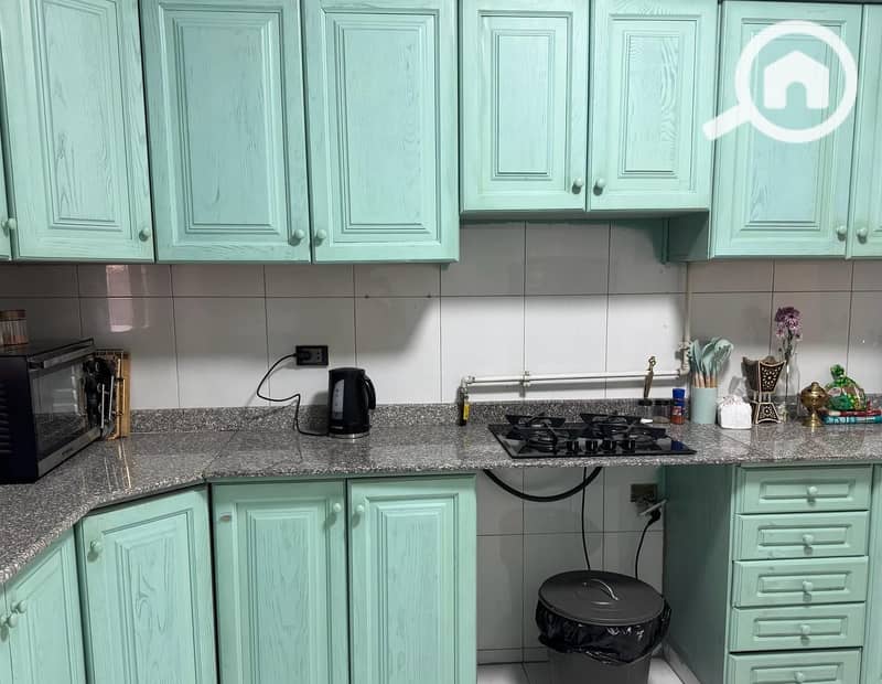 18 5fc69de4-7c9c-4d67-b1c2-4b2b4b095f30. jpeg