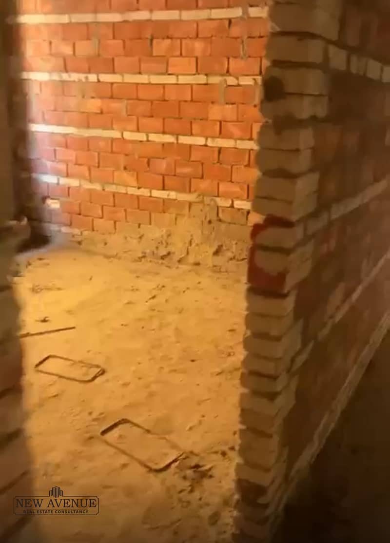 10 WhatsApp Image 2025-08-10 at 10.49. 47 PM. jpeg