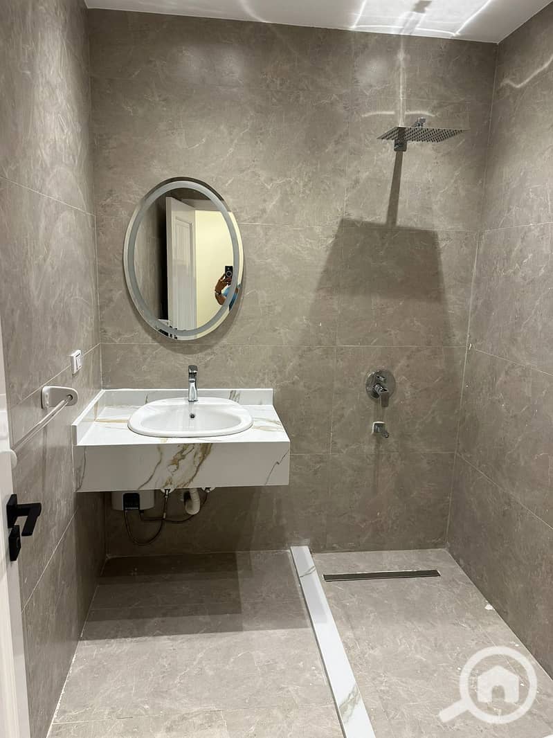 18 2222222222333. jpeg