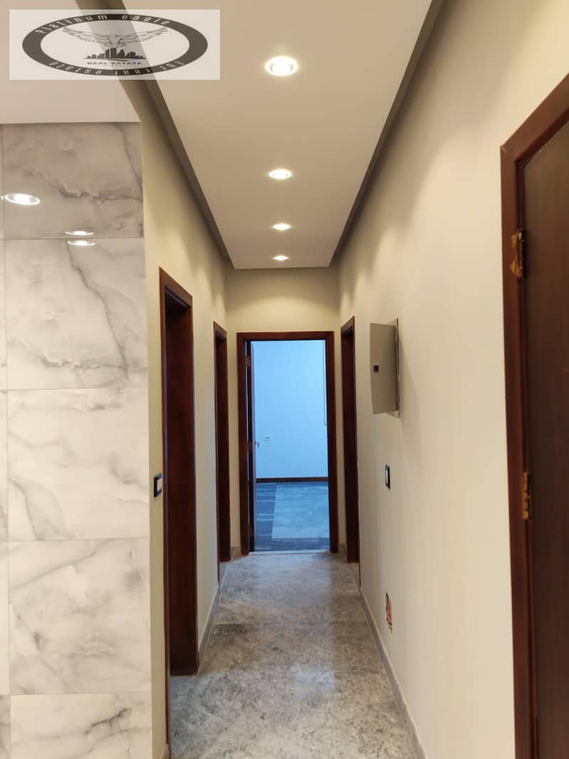 2 04abc540-9c9d-49c2-a89c-de06764b949d. jpg