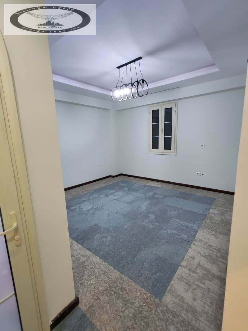 3 efa1ba2a-e16c-488e-9bd1-6a9be44b69e9. jpg