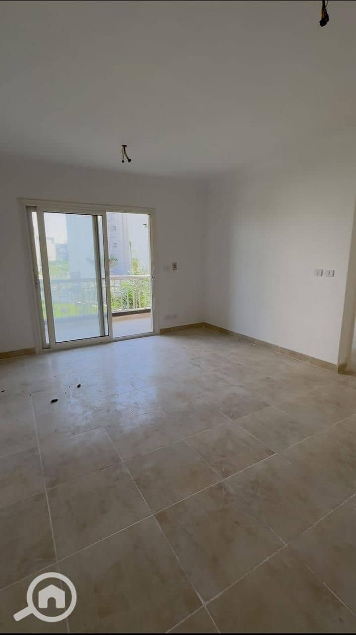 4 c8bc1f44-984b-4df5-be5d-dbb68f2531e3. jpg