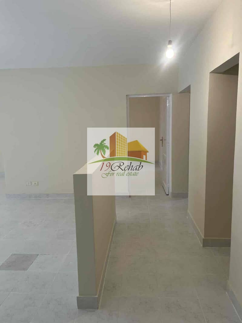 4 b4e1432f-becd-4b1d-a74f-2baf1fd1aaee. jpg