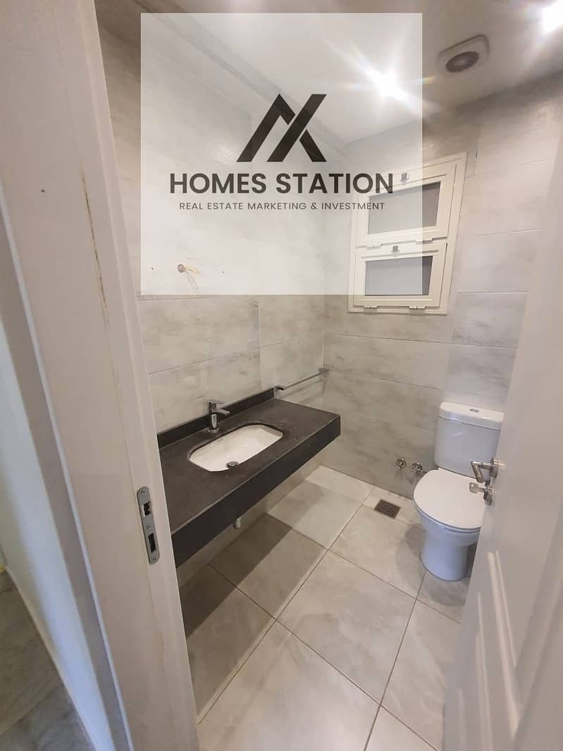 2 a43f83eb-258f-4956-9235-bd0c30da0911. jpeg