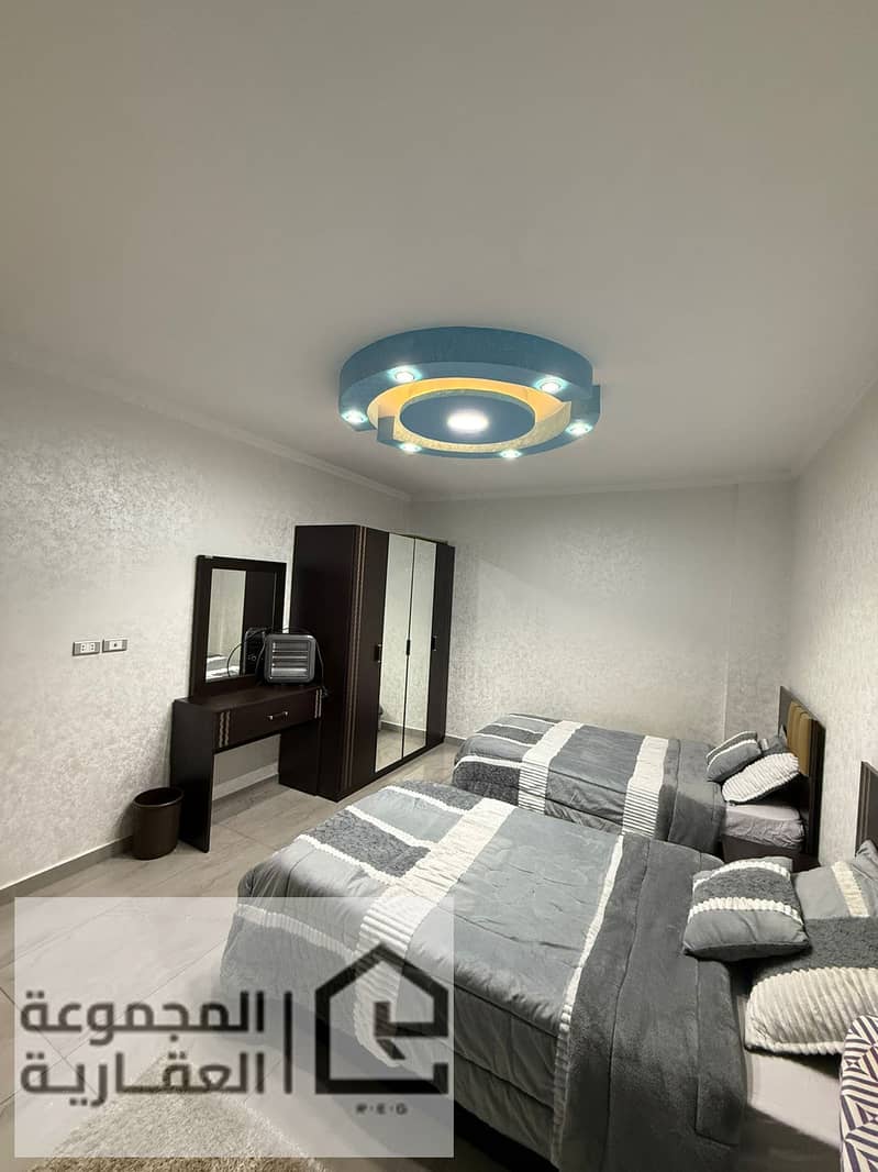 4 fb5b5c4a-8a5b-4b04-8f16-fa31761098f1. jpg