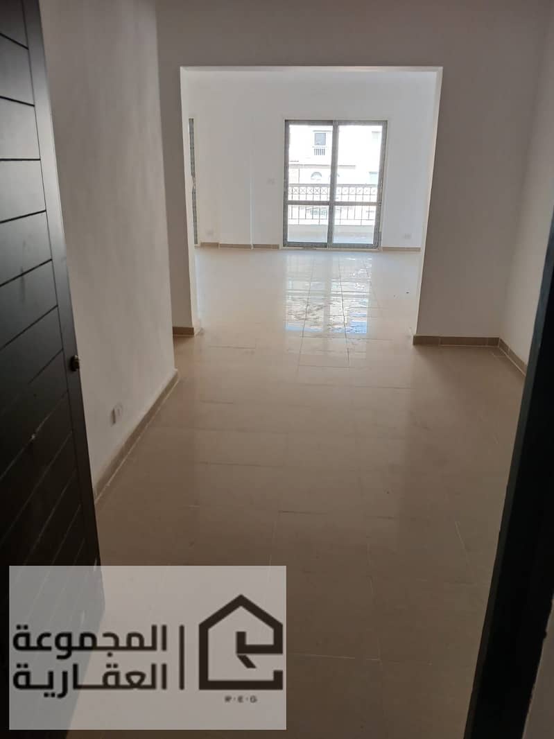 6 0e94a6f0-a6ac-4d6a-8690-e6727dafc3b4. jpg