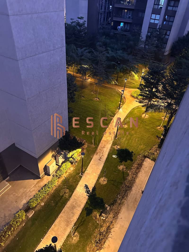 2 59567426-5593-4c4e-a1b9-8d988c854328. jpeg