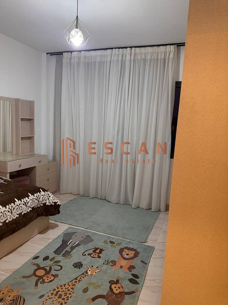 15 736c7ef9-95e8-4c4a-8940-543d0bfd9ee9. jpeg