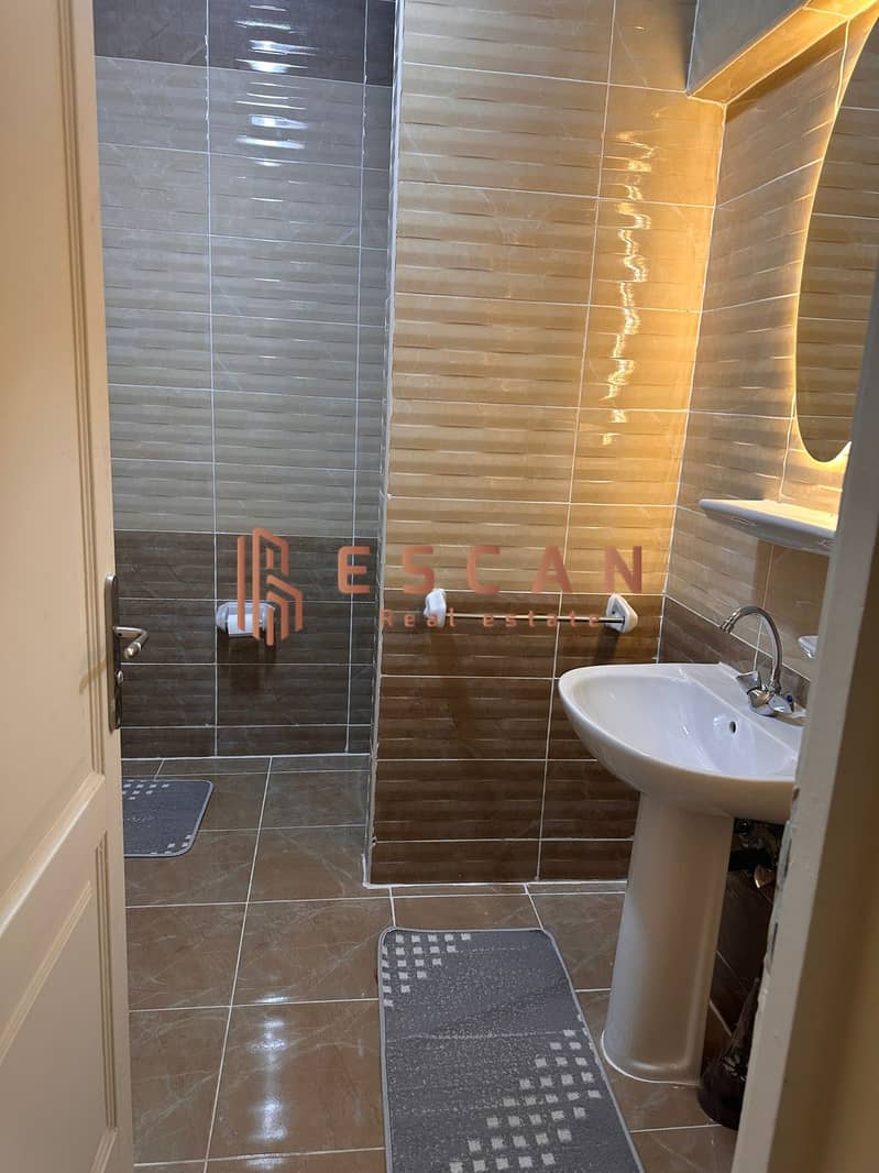 20 10e28492-0aa9-4727-9227-dc634d042386. jpeg