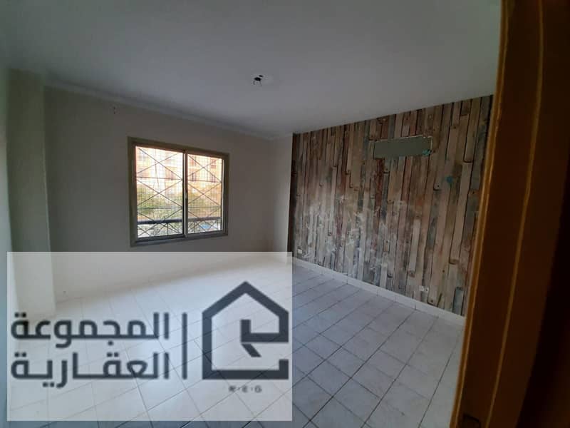 10 502f3a9d-7c67-452e-825f-e2b4cfa6a795. jpg