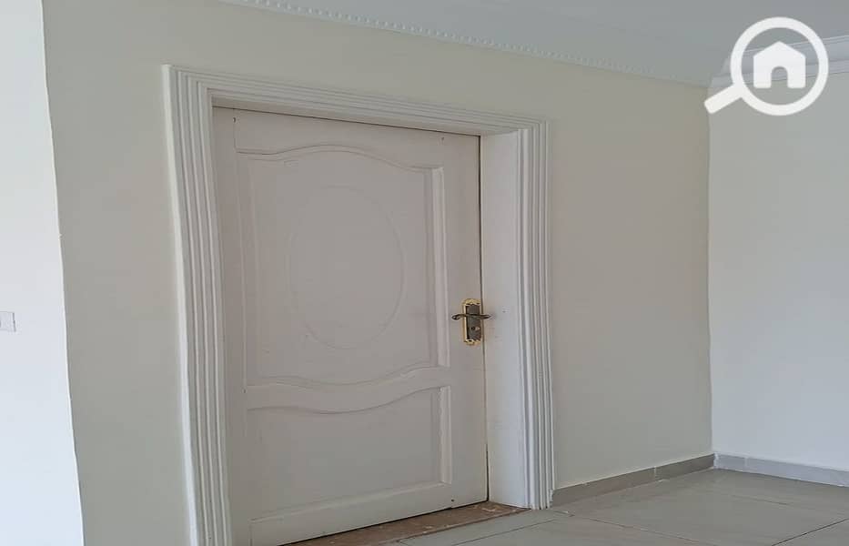 7 c32f9db8-3217-45da-a903-4305735b84e2. jpg