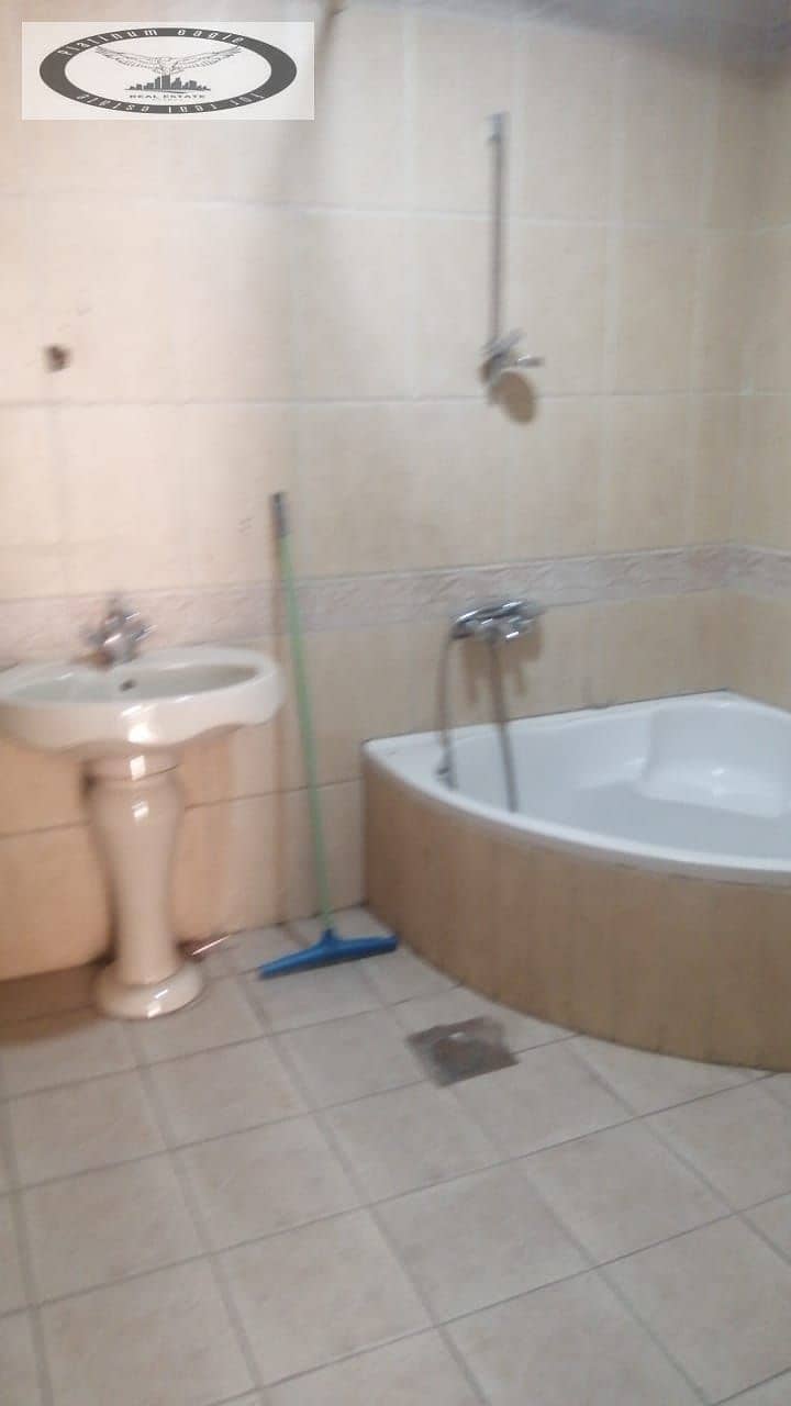 13 4e49d13c-f0b7-453b-b003-9d01efd0bb37. jpg