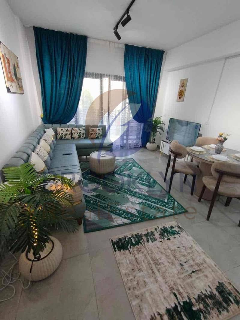 14 4b5a4883-4729-4100-9b42-76e6ccc07398. jpg