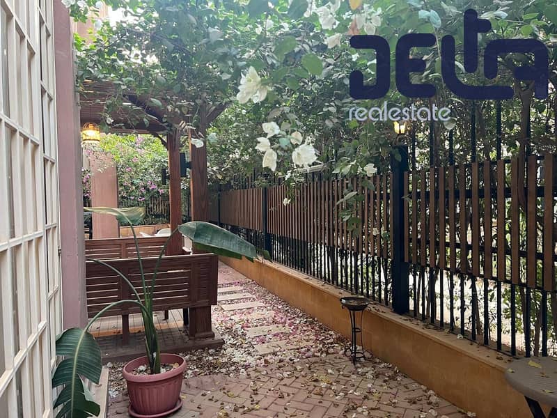 10 d753a573-9ce6-47ac-bb63-c79a93139309. jpg