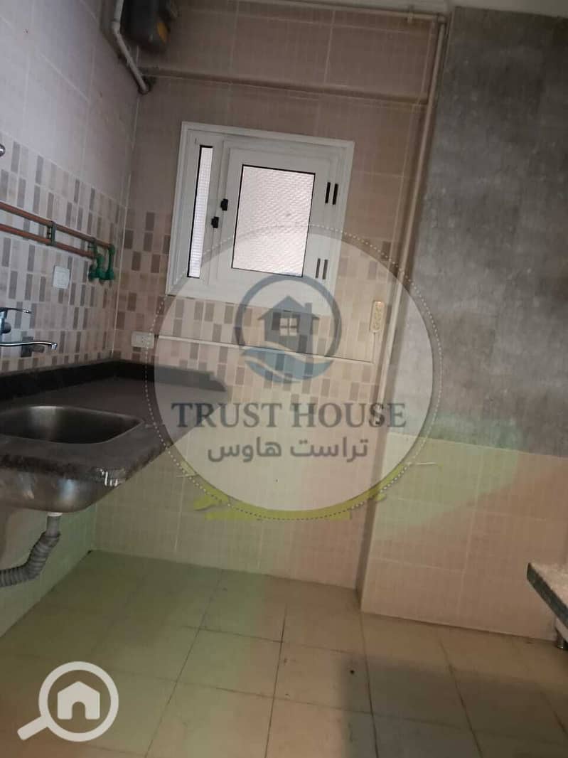 9 WhatsApp Image 2025-12-29 at 16.24. 59 (8). jpeg