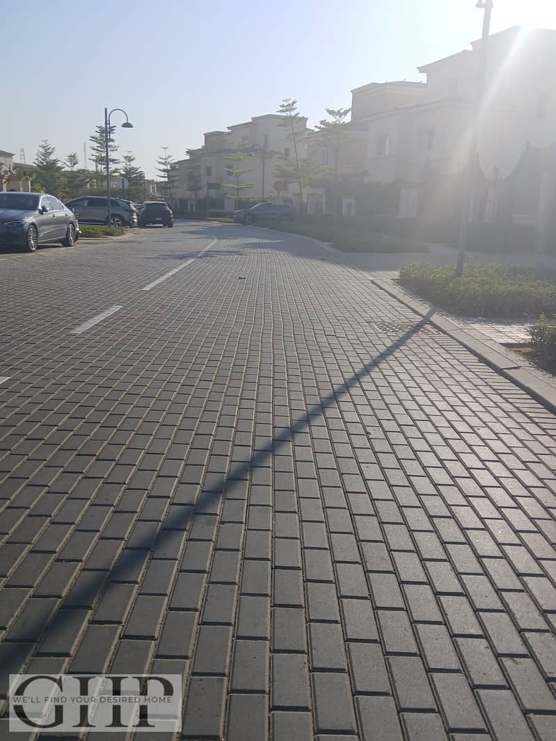 22 WhatsApp Image 2026-01-12 at 12.11. 28 PM (1). jpeg