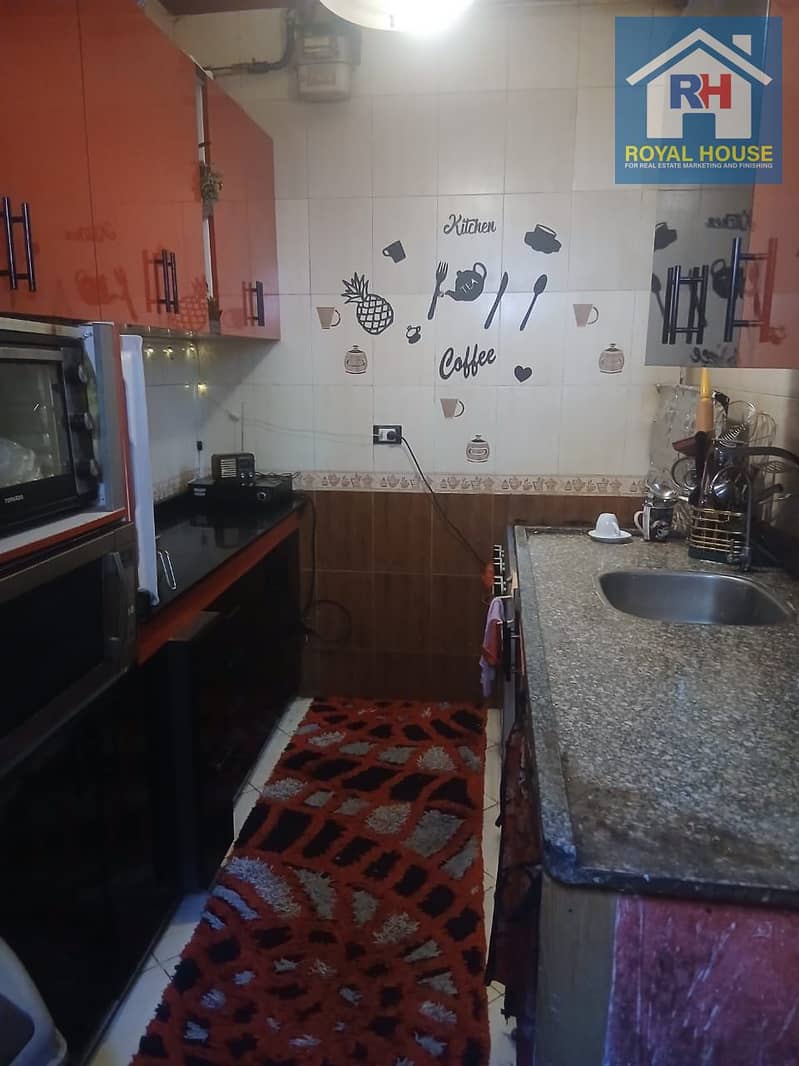 10 d581148b-11f2-46fe-b1a9-a5bc472f86b3. jpg