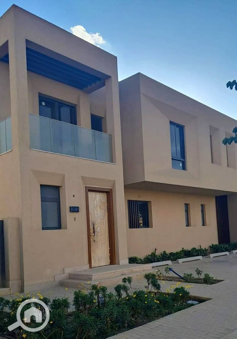 10 e576c9a6-cb88-455a-a23f-6bceb822de2a. jpg