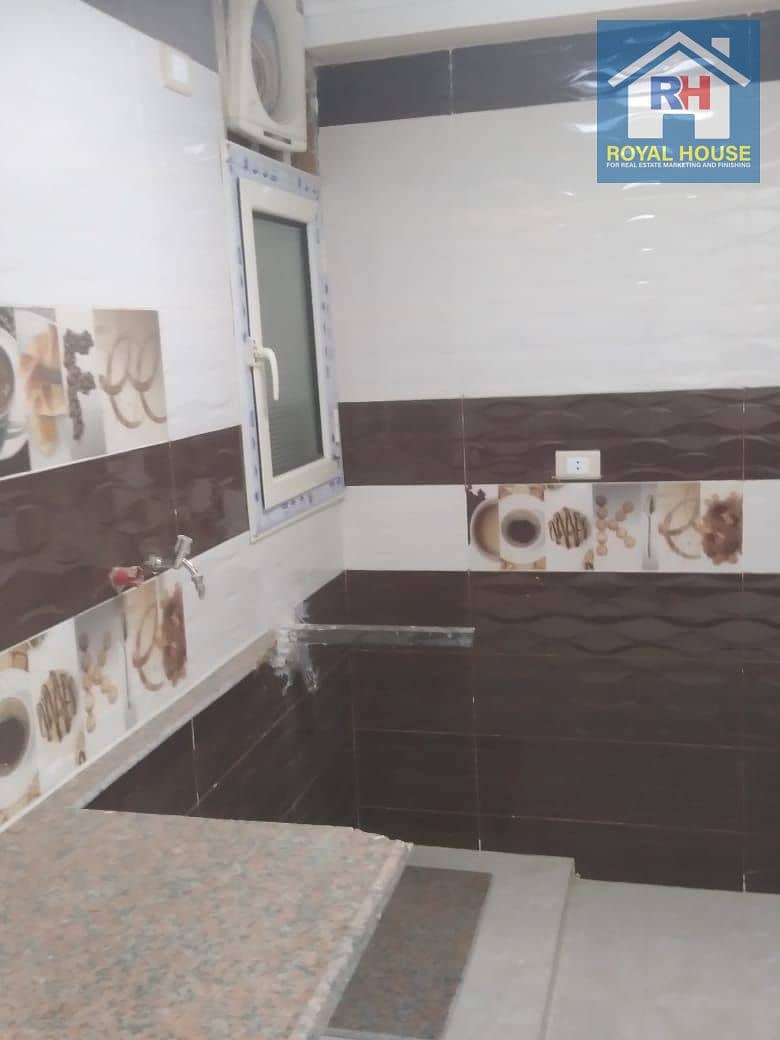 16 0449bc30-e0c6-4800-a837-d7b472ba3357. jpg