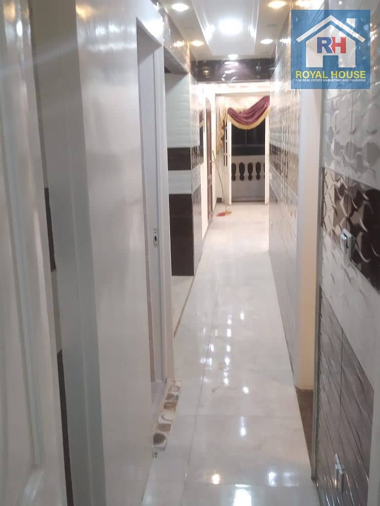 24 a07a8aba-74b8-4ba1-8ead-06e552259d70. jpg