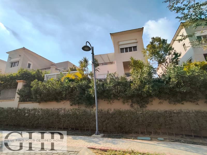 5 d8f9d547-96f2-4b1d-b7e1-f2b0173f22e1. jpg