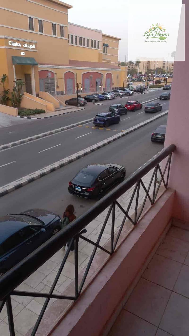 5 c6bb8608-7c9f-495b-a83d-3c2459da60a2. jpg