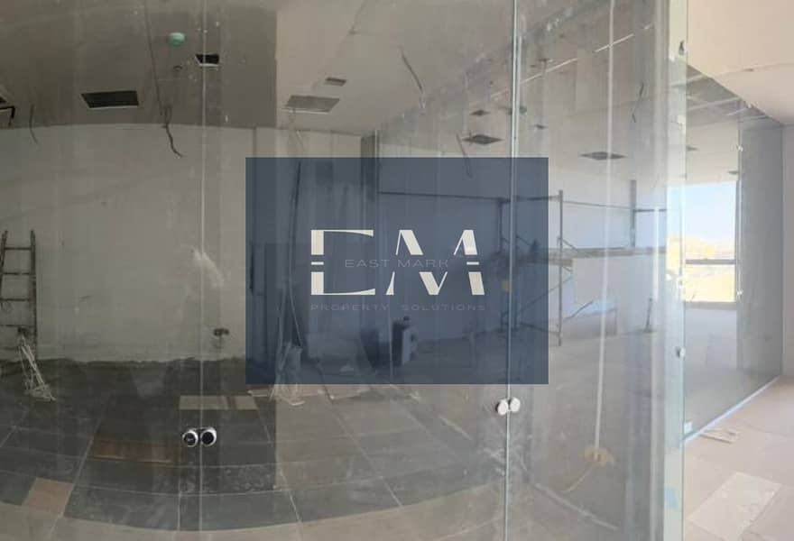 4 7156f975-ce95-48c8-9c2c-5ca4a3bcd932. jpg