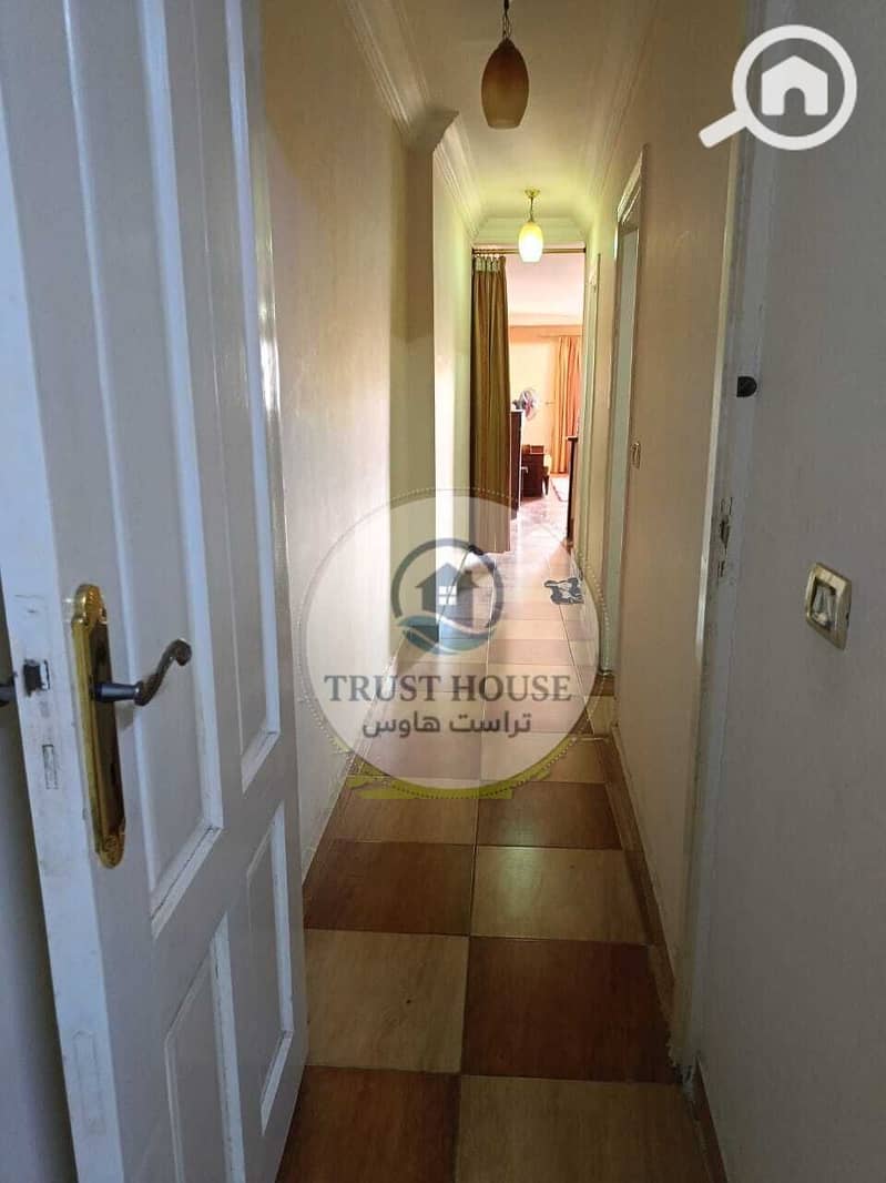 4 WhatsApp Image 2025-10-11 at 16.50. 05. jpeg