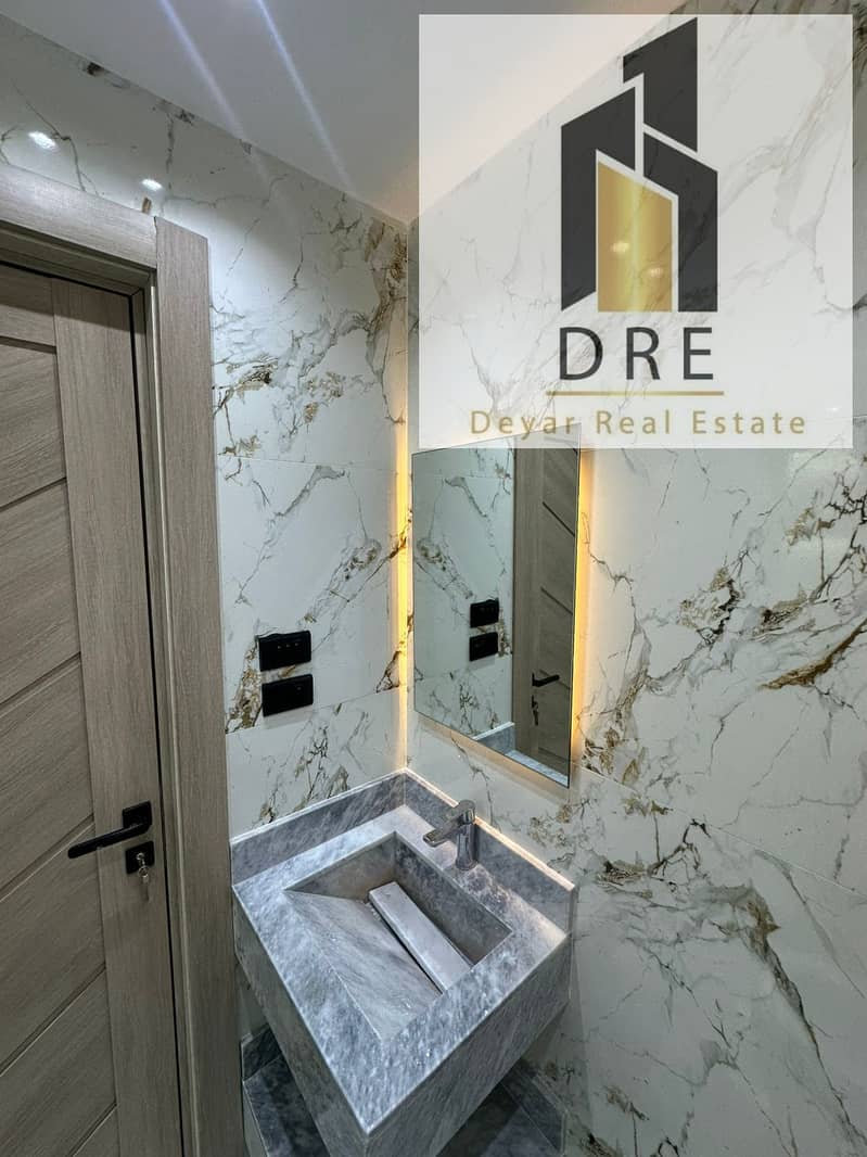 3 a8b3945c-bbbf-4536-a2ea-273bece48304. jpg