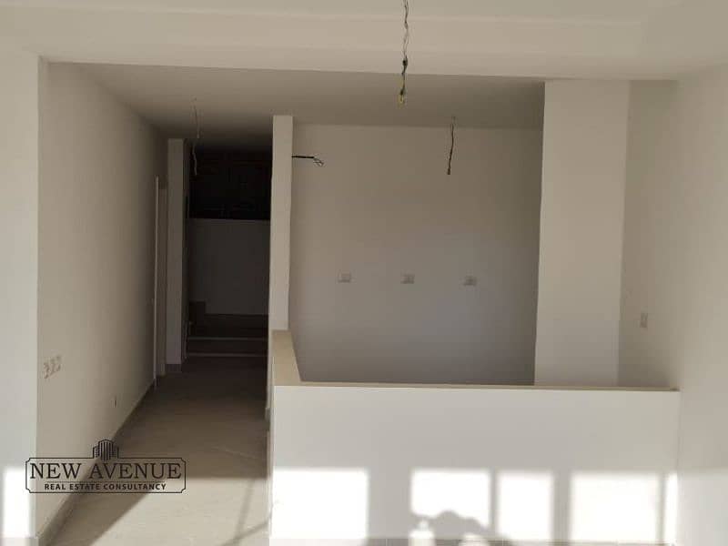 5 4145911c-39a2-4f84-8245-193b71906446. jpg