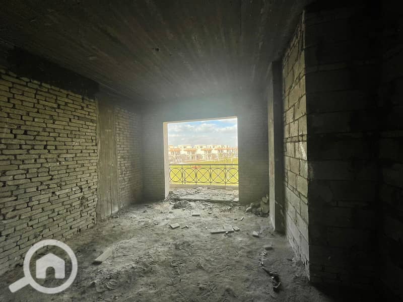 9 dba49048-80c0-417e-a54d-874f1d25ef23. jpg