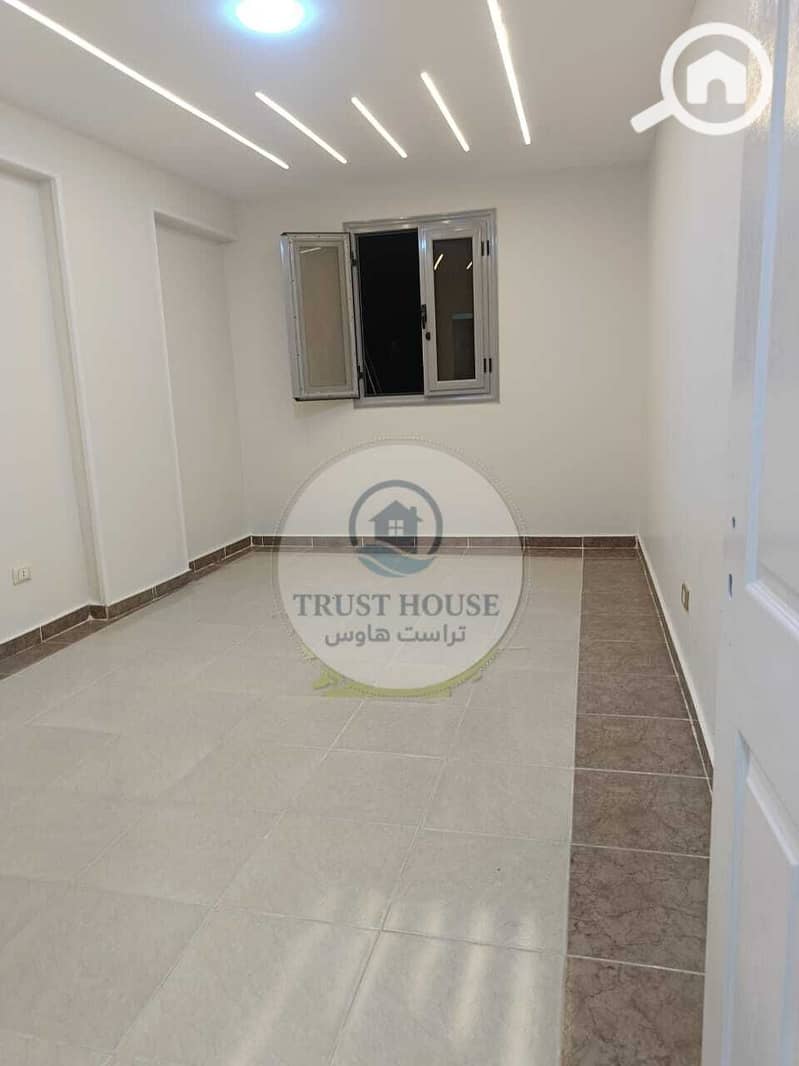 16 WhatsApp Image 2025-10-29 at 20.21. 04 (5). jpeg