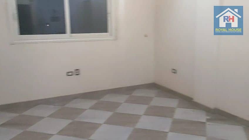 12 eef1b809-6160-4c32-b40b-c81a13e525e2. jpg