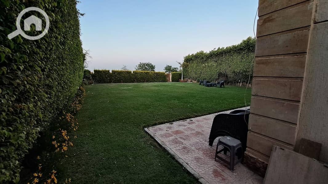 3 cc6ee1b5-7631-45d8-80ac-525e0f8d02ba. jpg