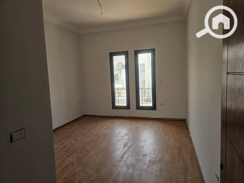 3 ca4ba17b-b52f-4dfd-adba-3fbff8c5c455. jpg