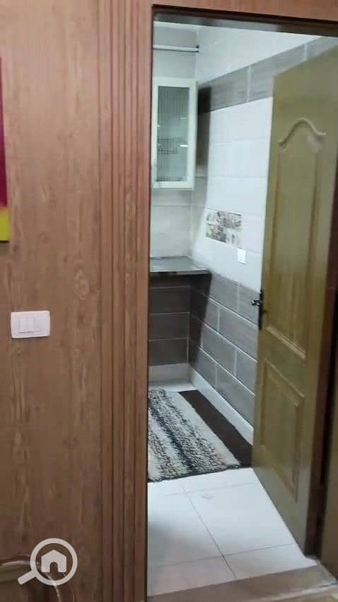 32 8a6d06ee-9a5f-4e3d-b421-528134f1d377. jpg