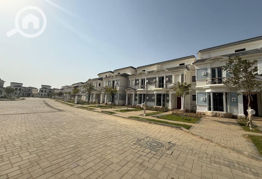 6 7761511-83427o. jpg