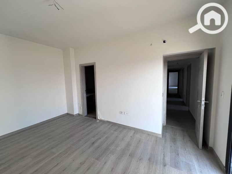 12 WhatsApp Image 2026-01-25 at 2.34. 03 PM. jpeg