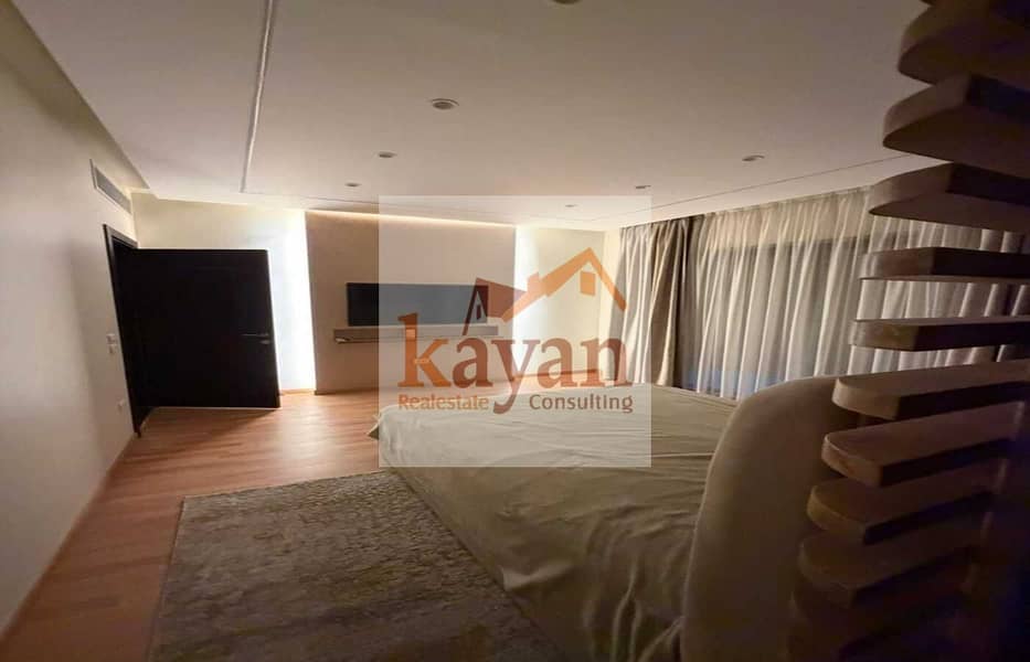 8 b945e773-4fb0-4ebb-aa75-6abe85ee76f8. jpg