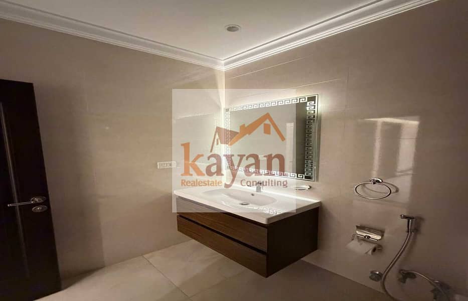 10 fcee4fb9-50b1-4b4d-a341-c8f642a876b6. jpg