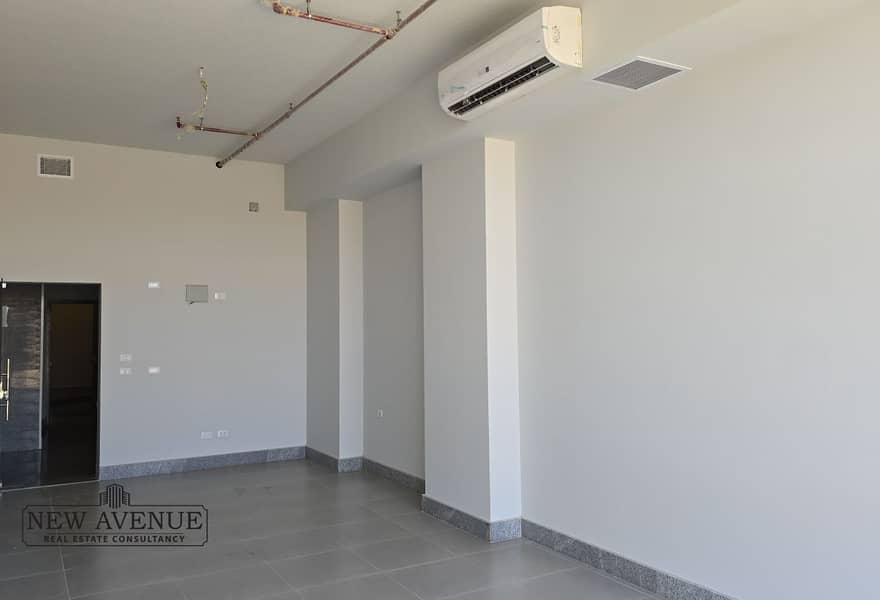 6 e4ccdde3-a6d2-401f-82ad-d89cfb67516b. jpg